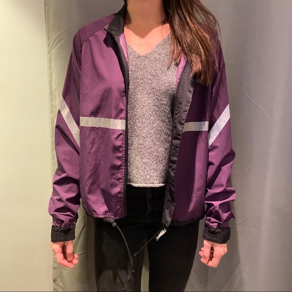 🛑SOLD🛑Running Room Windbreaker - Picture 3 of 6